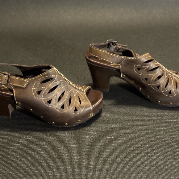 Dansko sandal - Picture 2 of 3